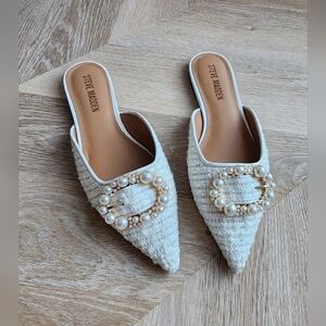 New With Box! Steve Madden Women's White Ira Pointed Toe Mules
